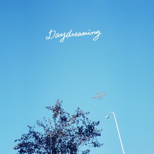 [Single] Lucie,Too – Daydreaming [FLAC / WEB] [2024.07.17]