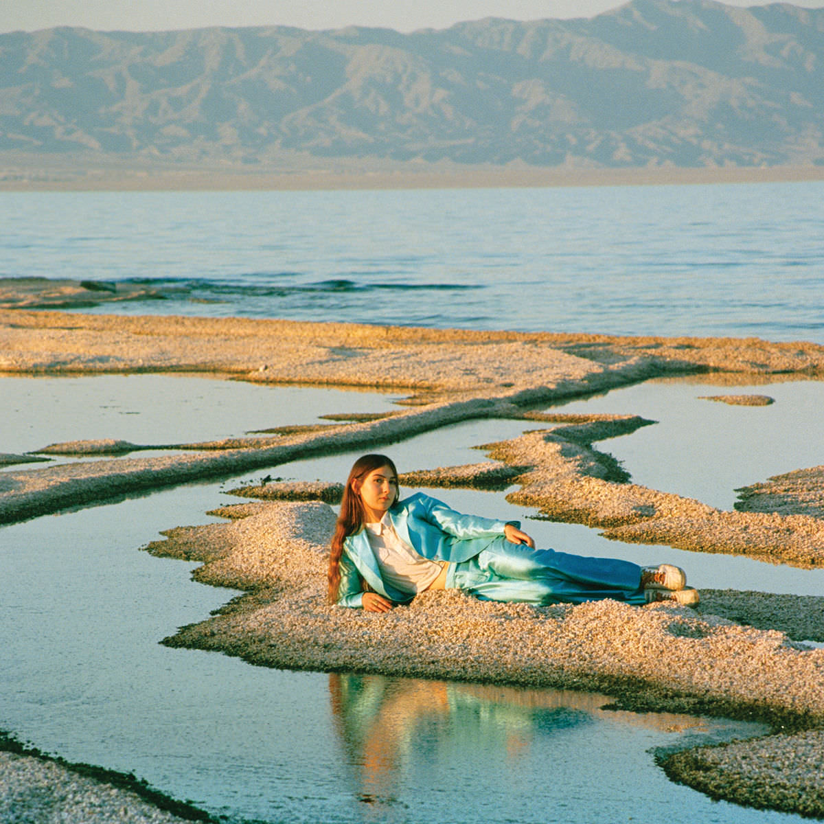 Weyes Blood – Front Row Seat to Earth (2016) [FLAC 24bit/44,1kHz]