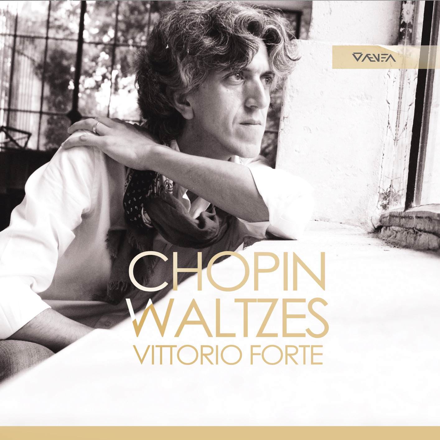 Vittorio Forte - Chopin: Waltzes (2018) [FLAC 24bit/88,2kHz]