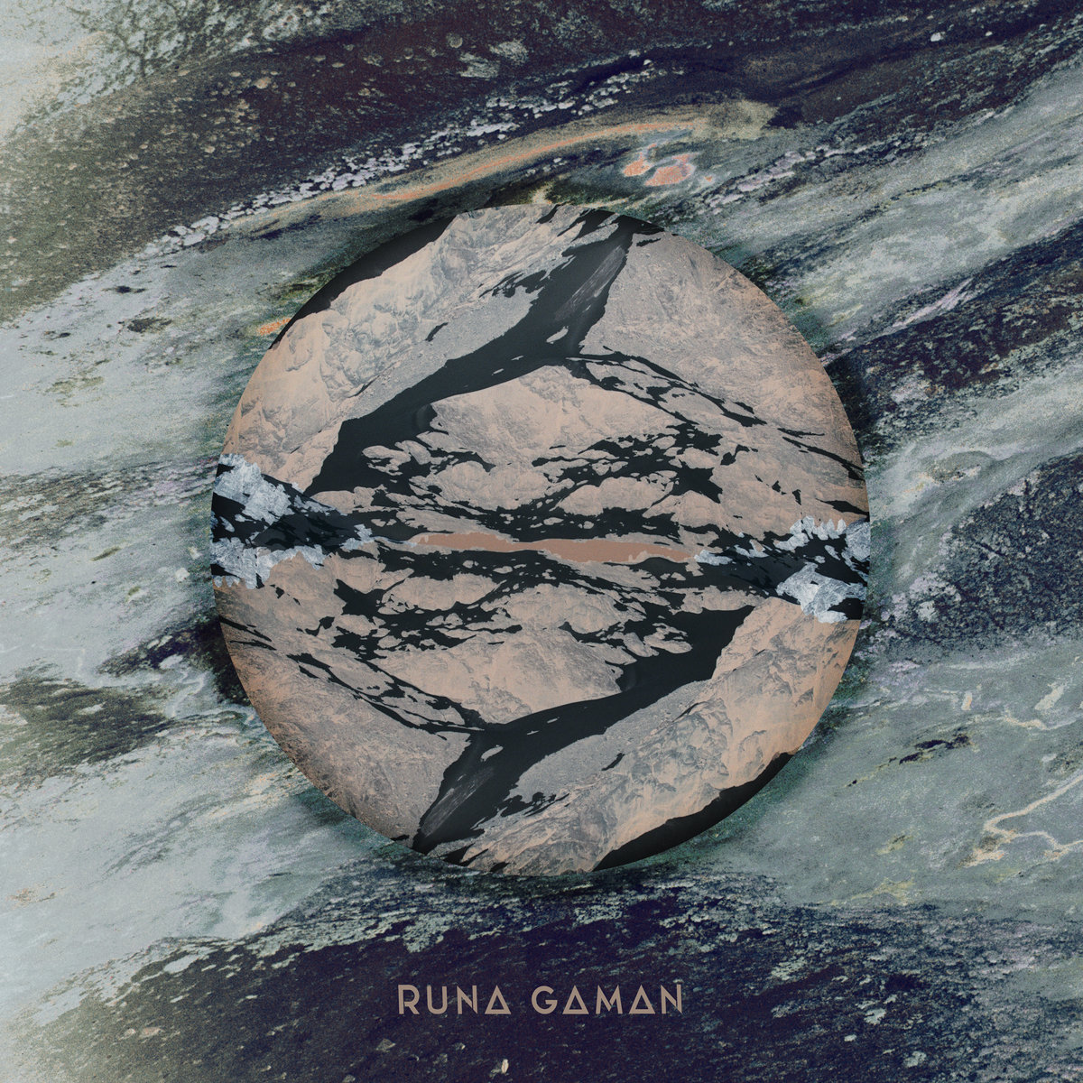 Runa Gaman – Runa Gaman (2019) [FLAC 24bit/44,1kHz]