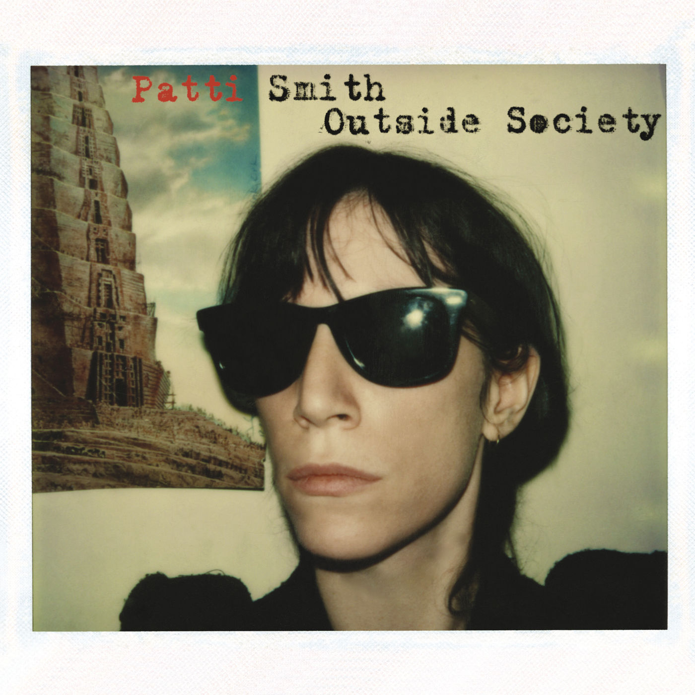 Patti Smith – Outside Society (2011/2018) [FLAC 24bit/96kHz]